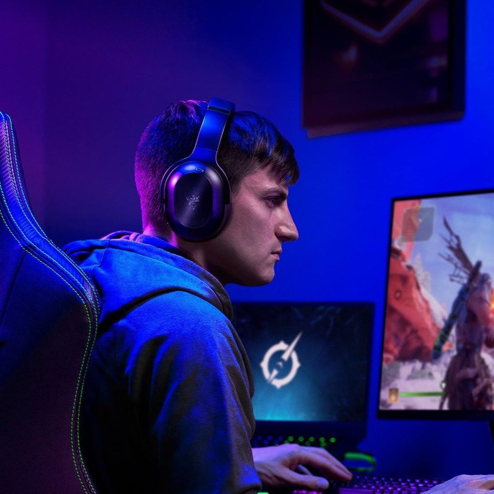 Razer Barracuda Pro-Wireless Headset (Razer Renewed)