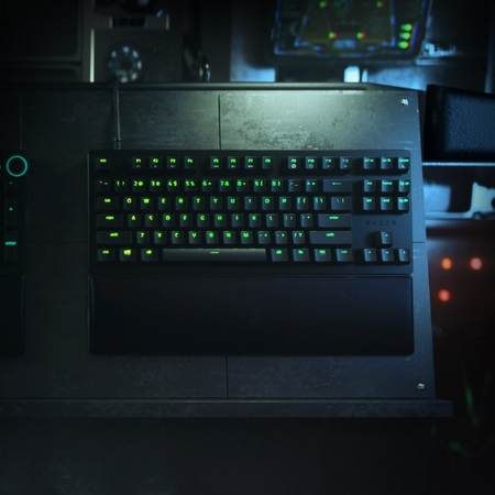 Razer Huntsman V2 TKL Gaming Keyboard (Razer Renewed)